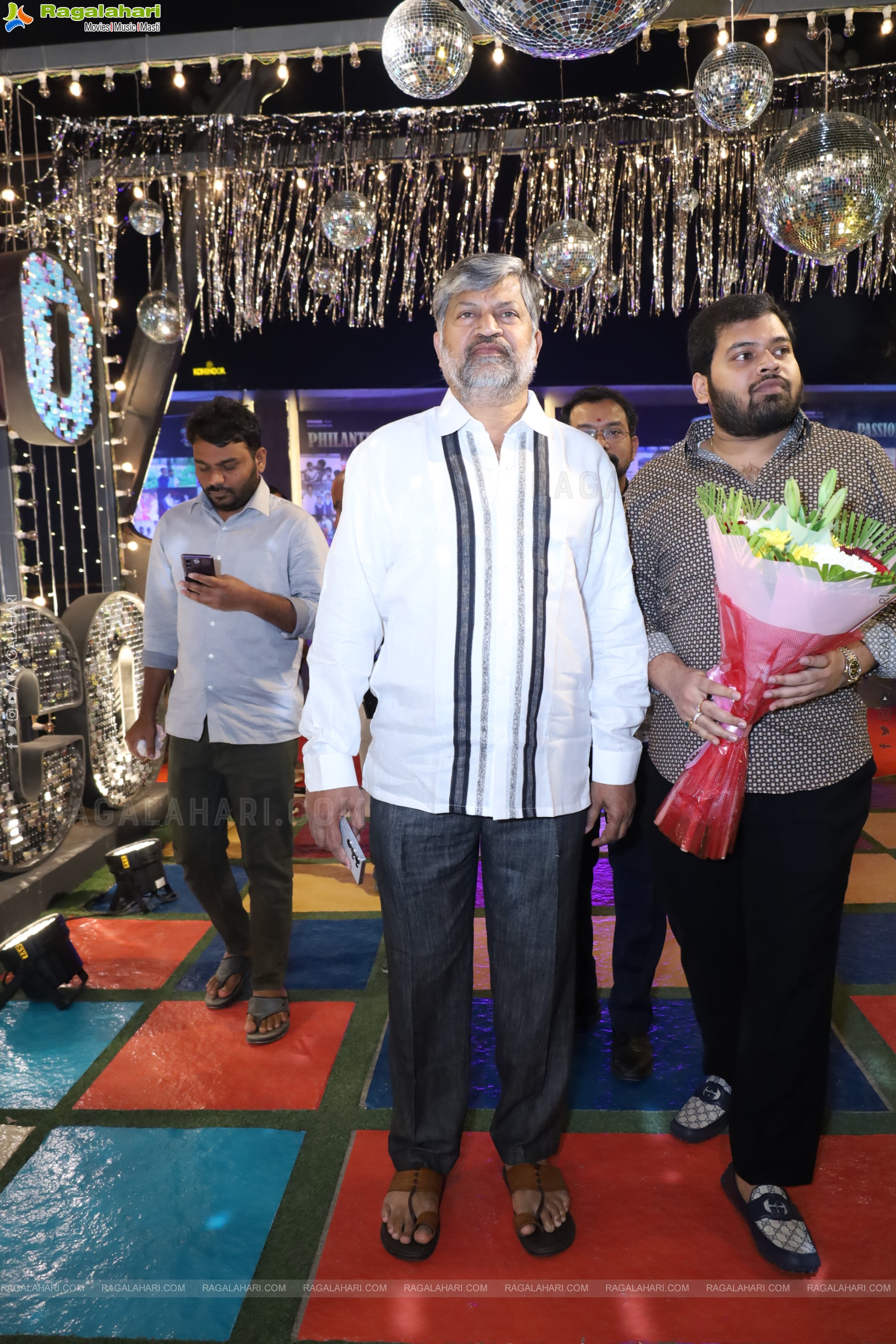 Lion Kiron Hosts a Grand Retro Edition-Themed K Party at Butta Convention