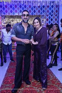 Lion Kiron Hosts a Grand Retro Edition-Themed K Party 