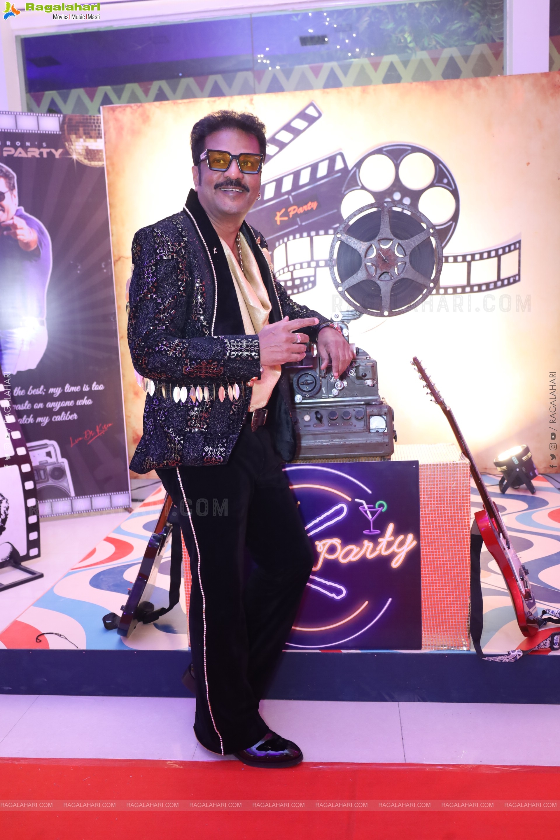 Lion Kiron Hosts a Grand Retro Edition-Themed K Party at Butta Convention