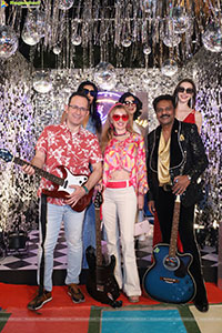 Lion Kiron Hosts a Grand Retro Edition-Themed K Party 