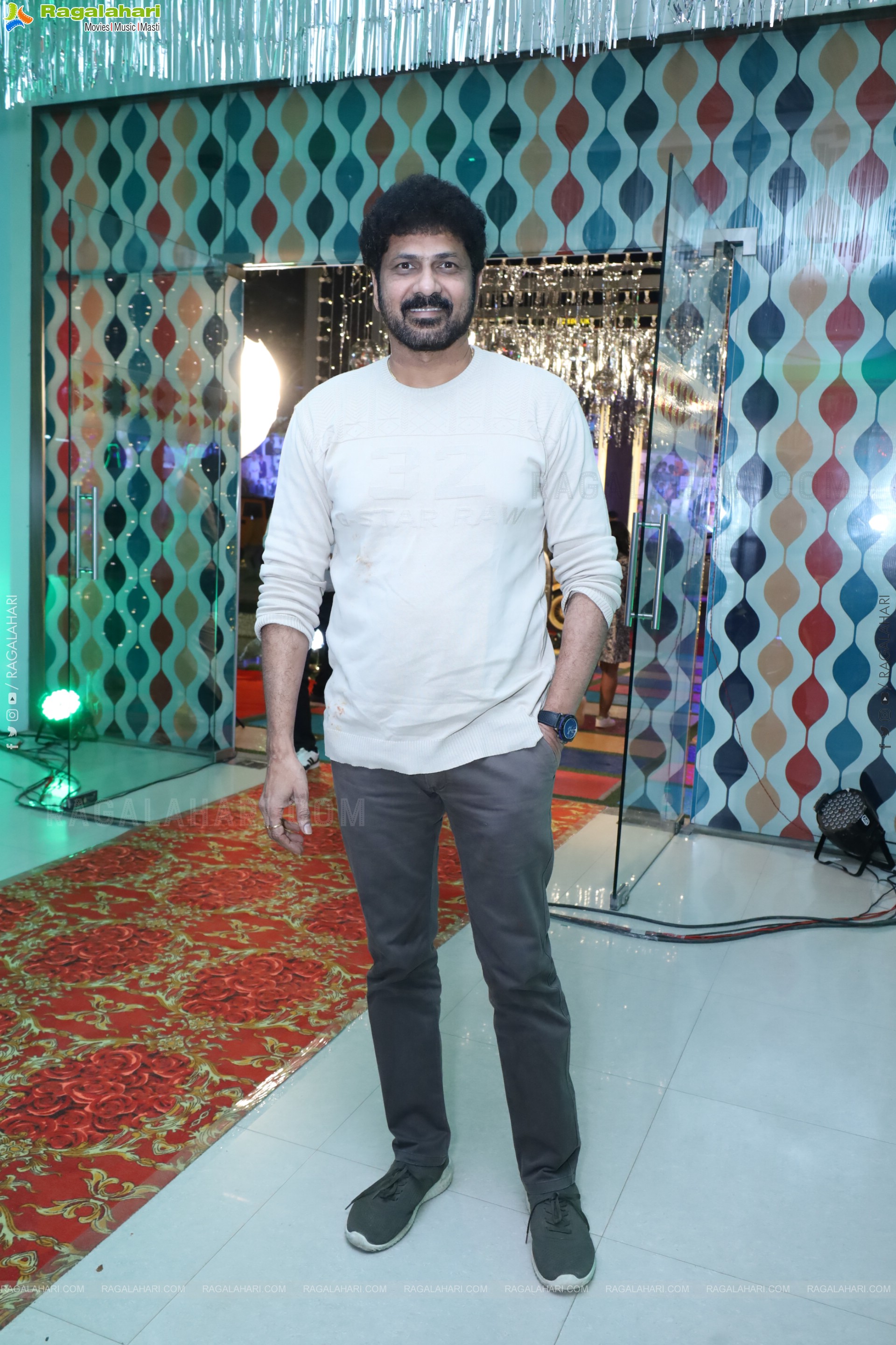 Lion Kiron Hosts a Grand Retro Edition-Themed K Party at Butta Convention