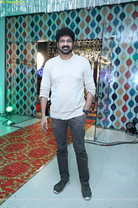 Lion Kiron Hosts a Grand Retro Edition-Themed K Party 