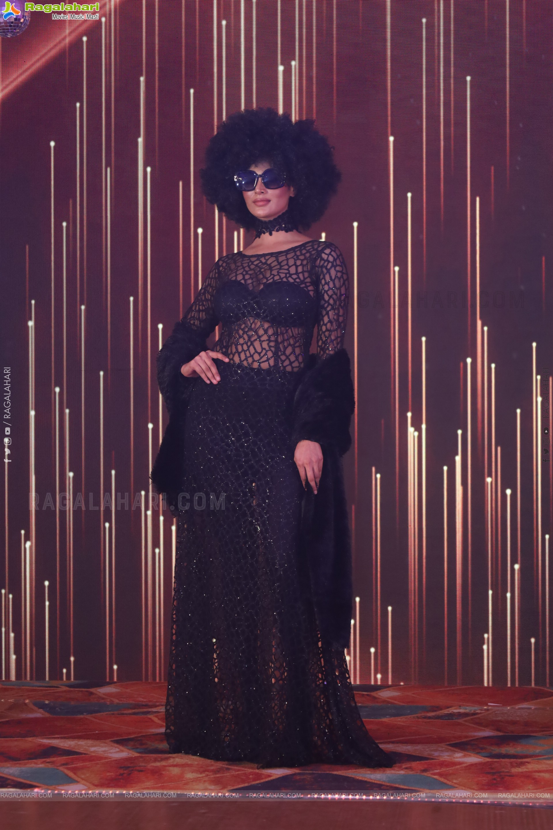 Lion Kiron Hosts a Grand Retro Edition-Themed K Party at Butta Convention