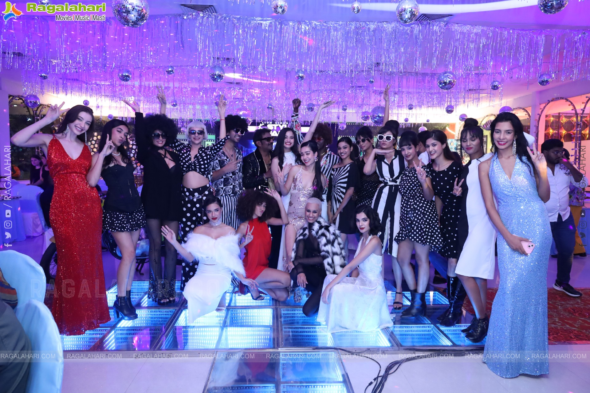 Lion Kiron Hosts a Grand Retro Edition-Themed K Party at Butta Convention