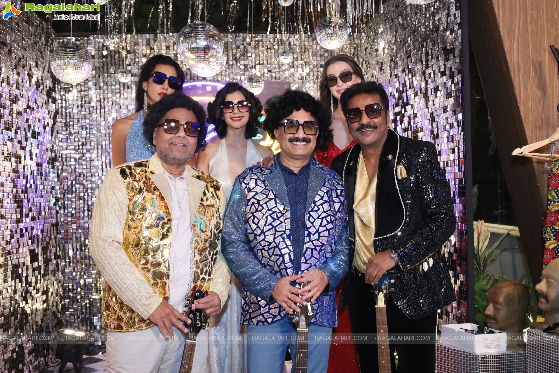 Lion Kiron Hosts a Grand Retro Edition-Themed K Party at Butta Convention