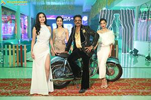 Lion Kiron Hosts a Grand Retro Edition-Themed K Party 