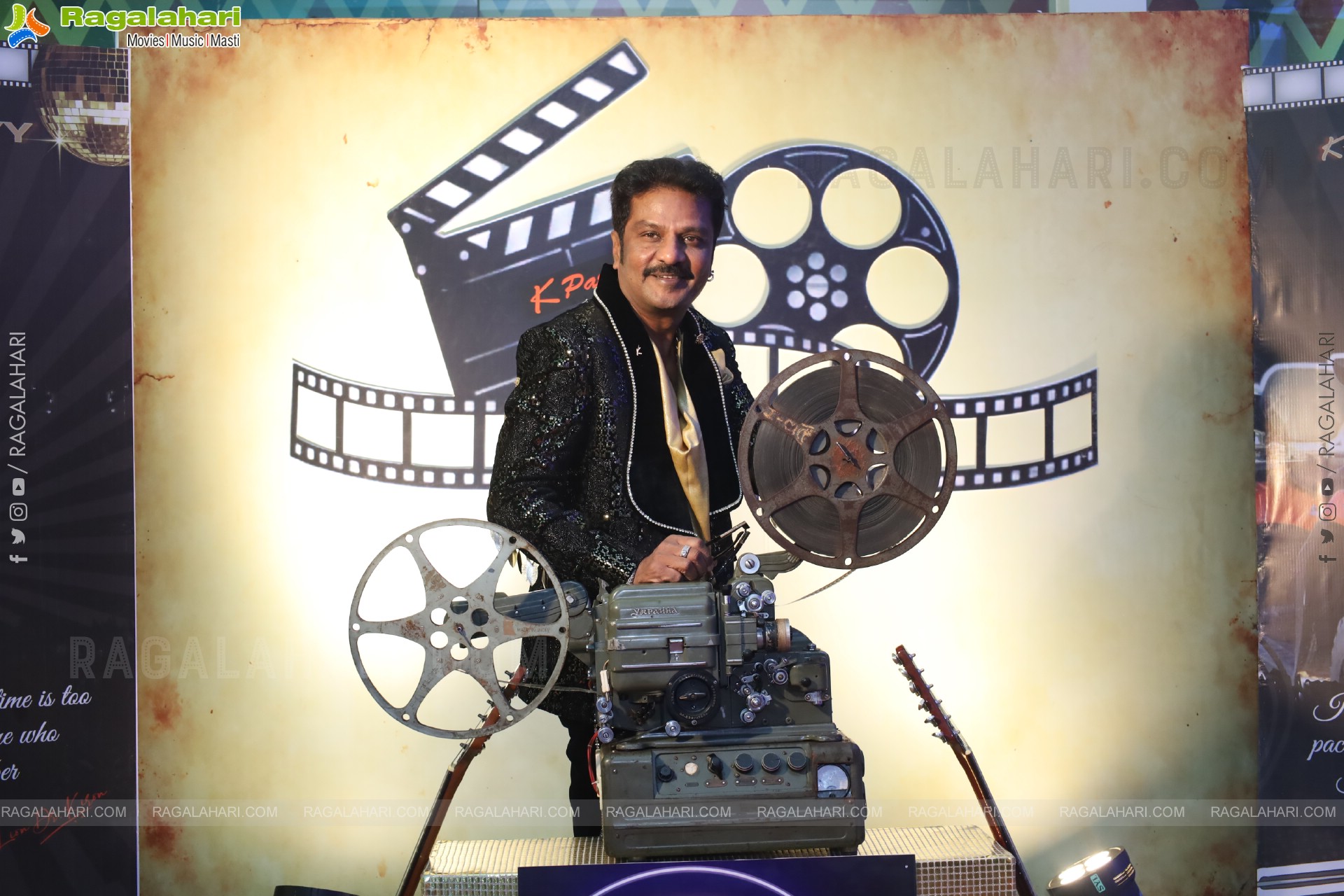 Lion Kiron Hosts a Grand Retro Edition-Themed K Party at Butta Convention