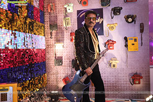 Lion Kiron Hosts a Grand Retro Edition-Themed K Party 