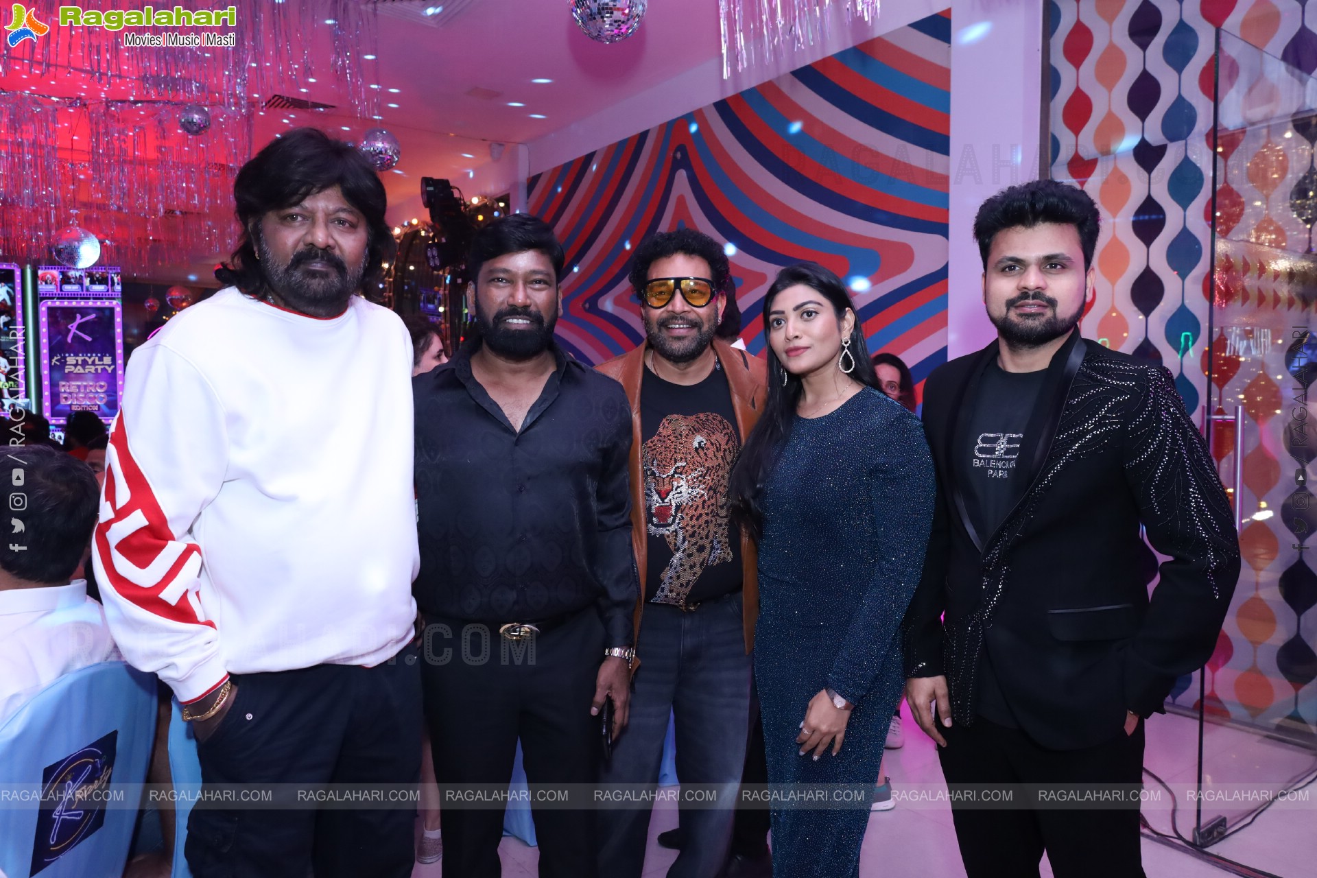 Lion Kiron Hosts a Grand Retro Edition-Themed K Party at Butta Convention
