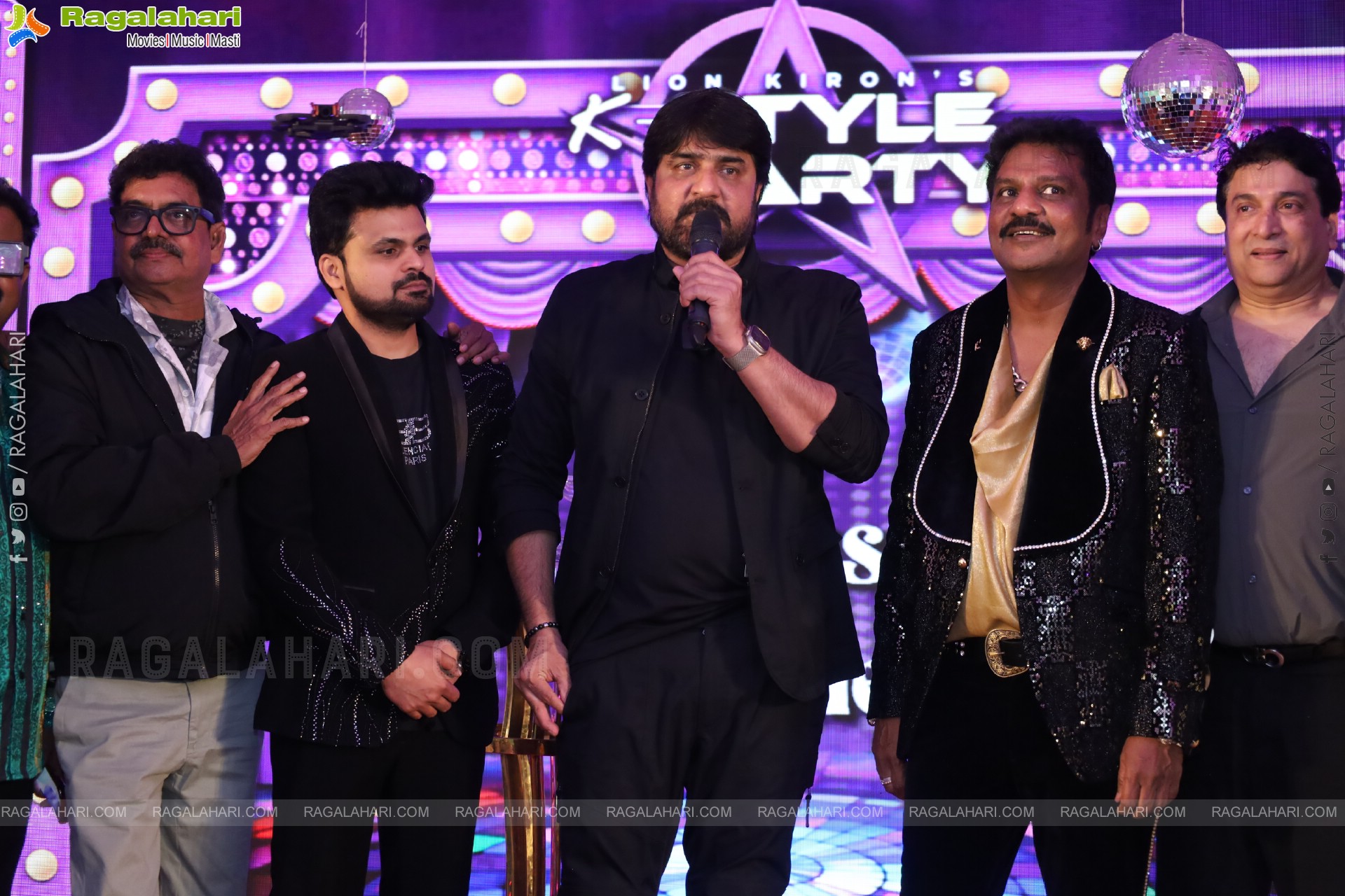 Lion Kiron Hosts a Grand Retro Edition-Themed K Party at Butta Convention