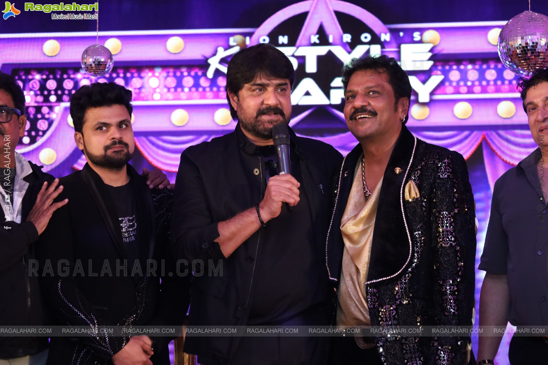 Lion Kiron Hosts a Grand Retro Edition-Themed K Party at Butta Convention