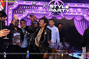 Lion Kiron Hosts a Grand Retro Edition-Themed K Party 