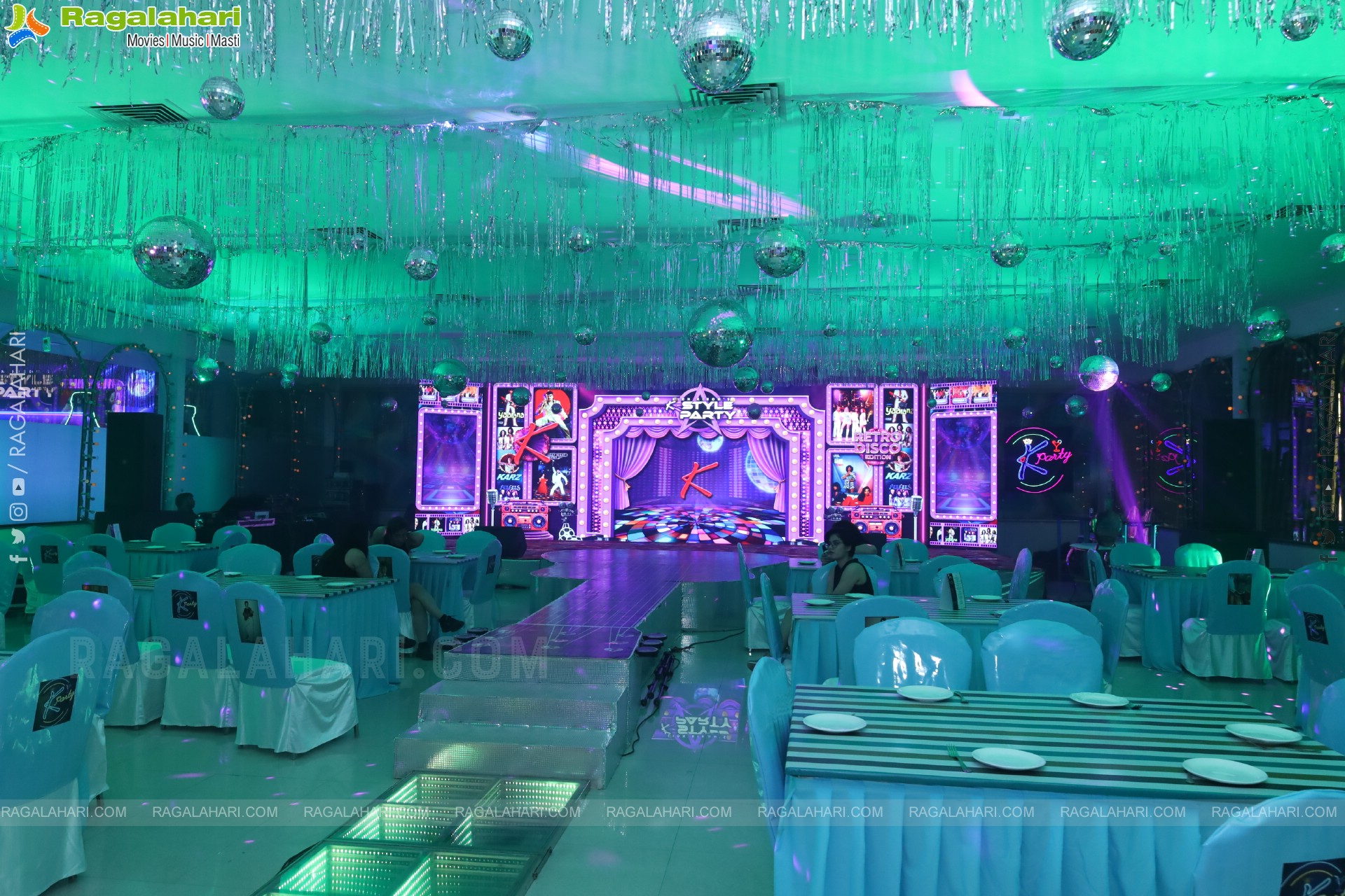 Lion Kiron Hosts a Grand Retro Edition-Themed K Party at Butta Convention