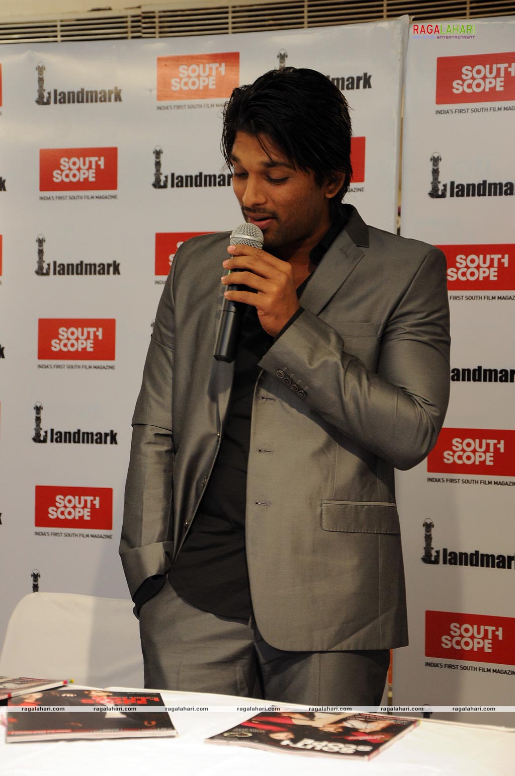 Allu Arjun at Landmark for South Scope Promotional Event