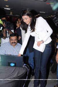 Kajal launches Hyderabad Designer Week 2010 Website