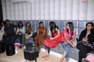 Kajal Inagurates Fresca Unisex Saloon, Hyderabad