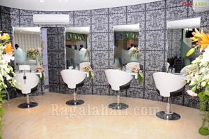 Kajal Inagurates Fresca Unisex Saloon, Hyderabad