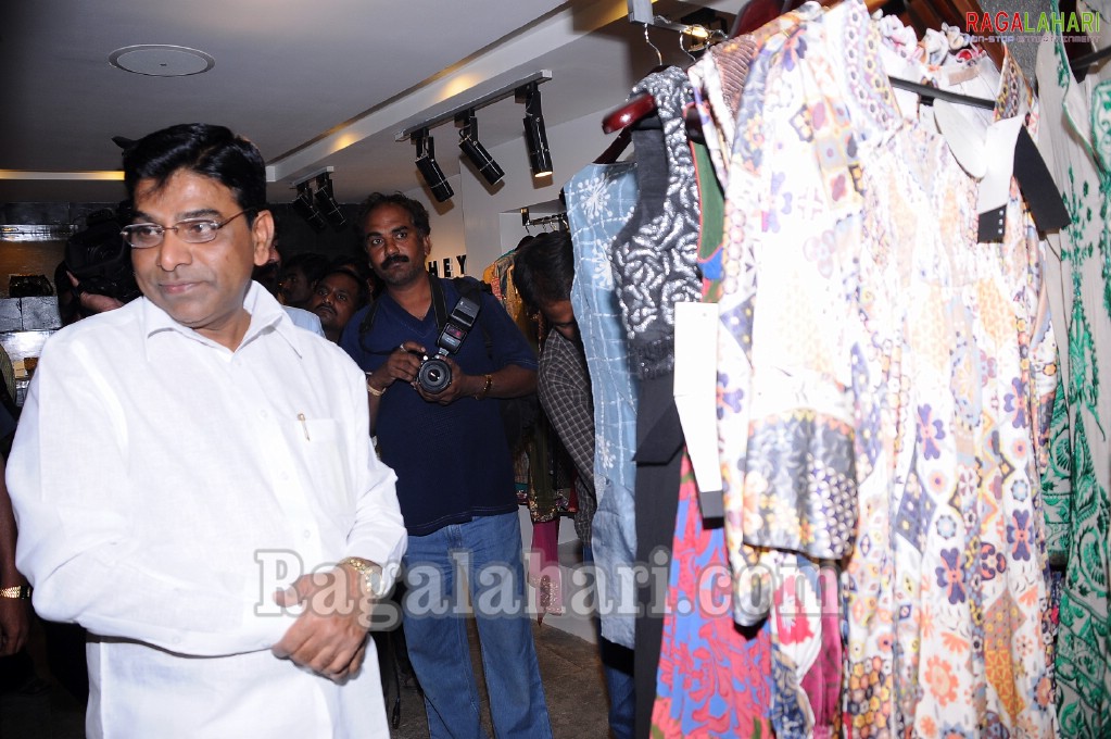 Kheya Designer Boutique Launch