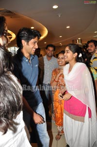 Naga Chaitanya with Radio Mirchi Uninor Best Photogenic Couple