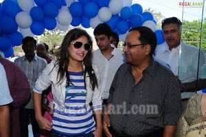 Bajaj Electroniocs, KPHB inagurated in the presence of Sneha Ullal