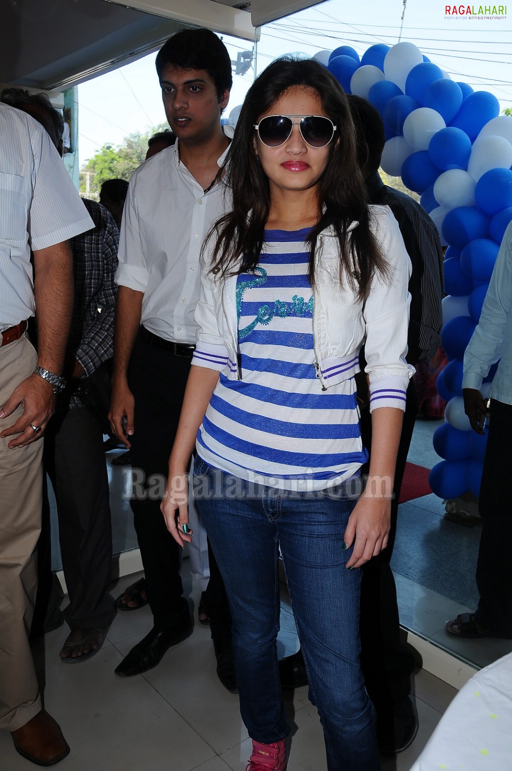 Bajaj Electronics, KPHB inagurated in the presence of Sneha Ullal