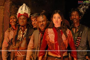 Raghava Lawrence, Padma Priya, Lakshmirai