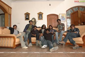 Sardar Patel, Suresh, Mahesh, Vinod, Vivek, Praveen, Dinesh, Gautam, Mounisha, Likitha