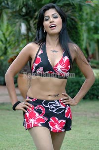 Arthi Puri Photo Gallery