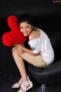 Poonam Kaur, Ragalahari Photo Session