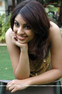 Richa Gangopadhyay Photo Gallery