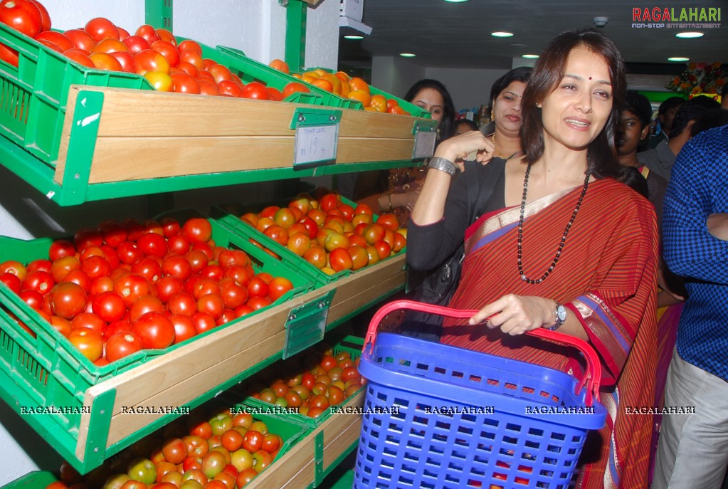 Amala Launches Genera Fresh Stores, Hyd