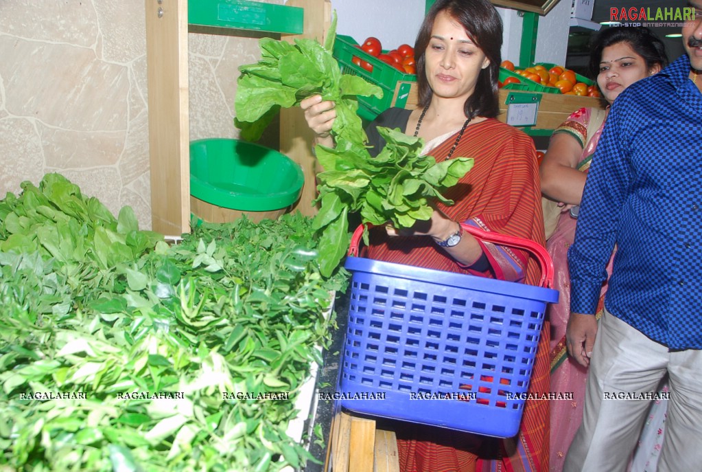 Amala Launches Genera Fresh Stores, Hyd