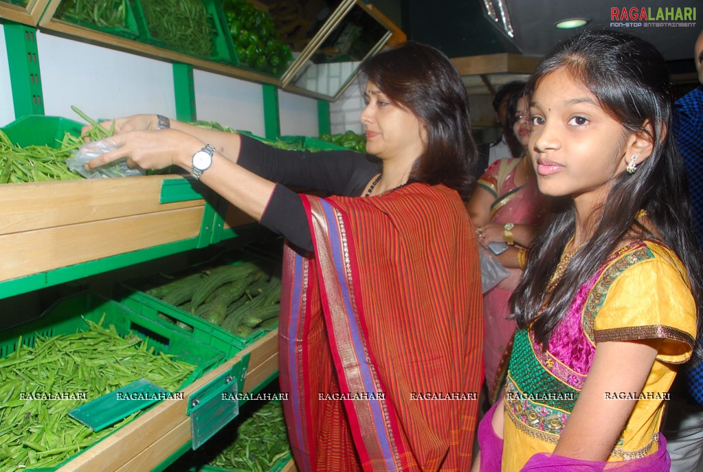 Amala Launches Genera Fresh Stores, Hyd