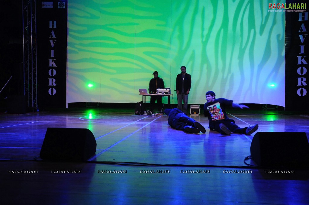 U.S Hip-Hop Group Performs For School Children