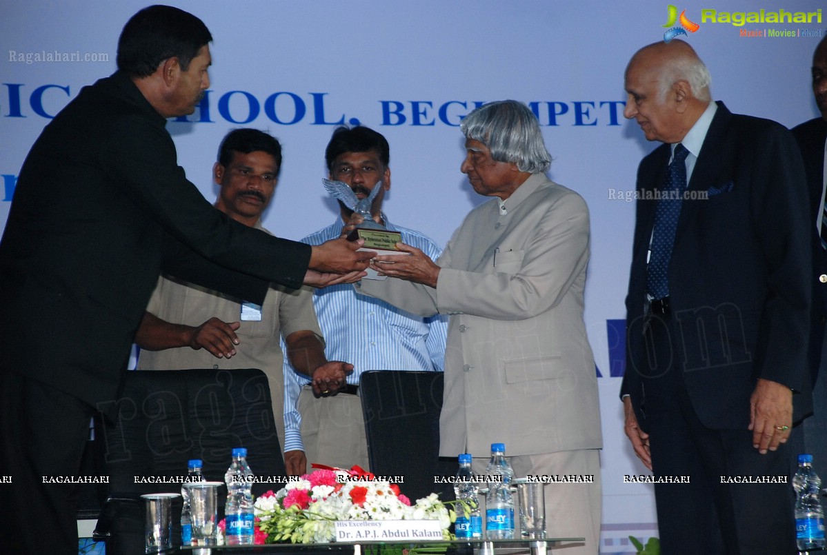Abdul Kalam visits Hyderabad Public School, Begumpet