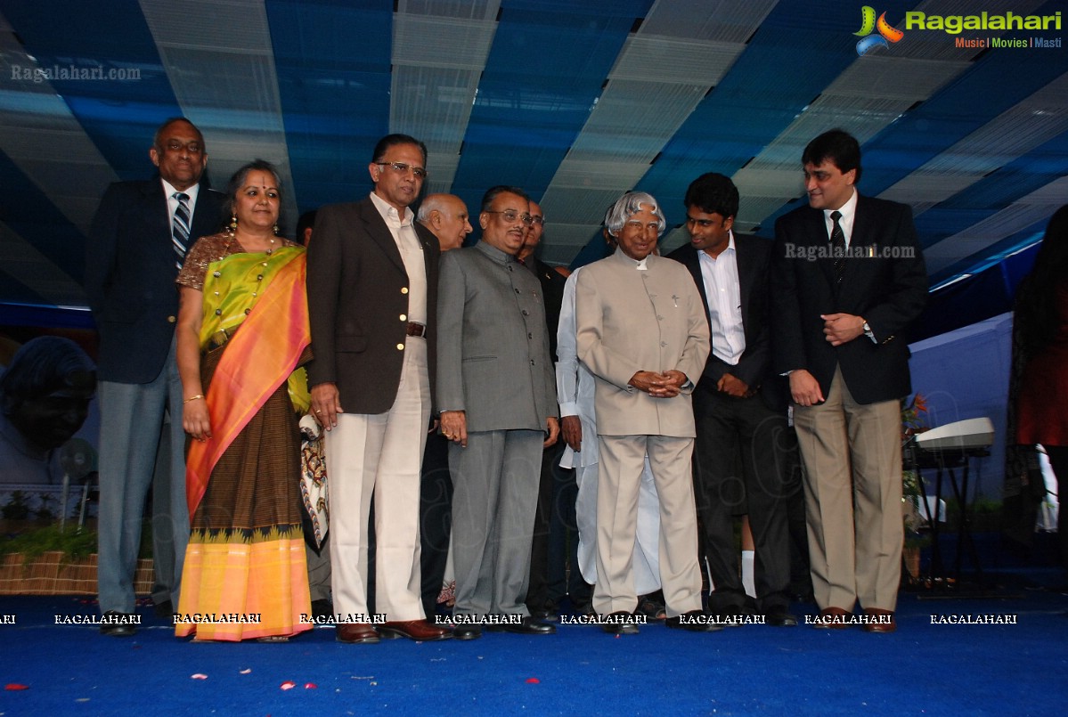 Abdul Kalam visits Hyderabad Public School, Begumpet