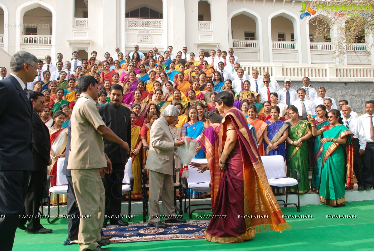 Abdul Kalam visits Hyderabad Public School, Begumpet