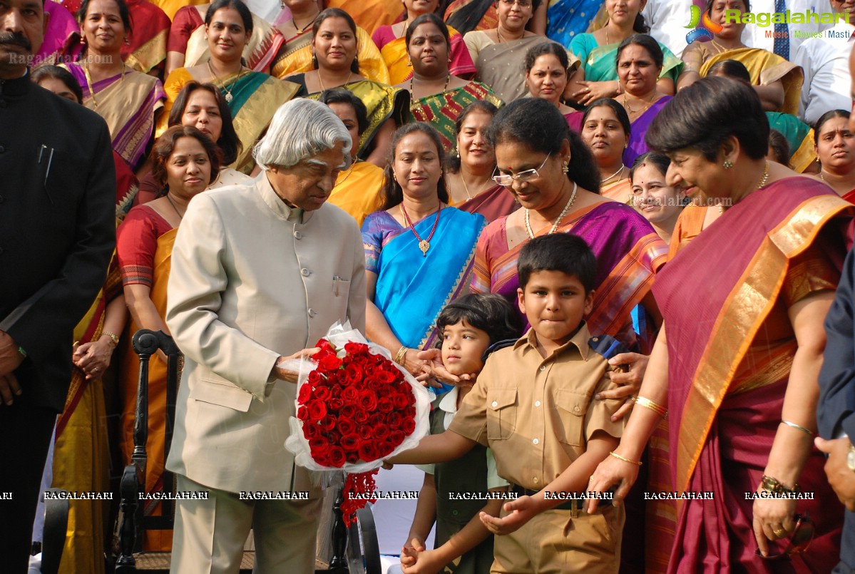 Abdul Kalam visits Hyderabad Public School, Begumpet