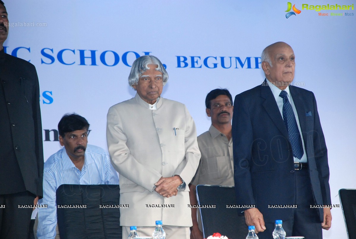 Abdul Kalam visits Hyderabad Public School, Begumpet