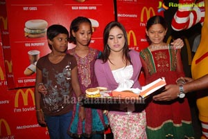 Aksha Launches Mc Donald's Breakfast Menu