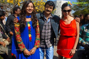 Balakrishna-Parvathi Melton-Eesha Chawla Film Muhurat