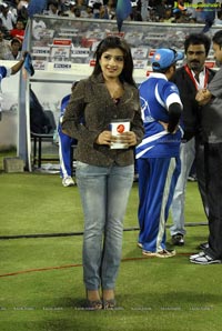 Chennai Rhinos-Karnataka Bulldozers Celebrity Cricket League Final Match