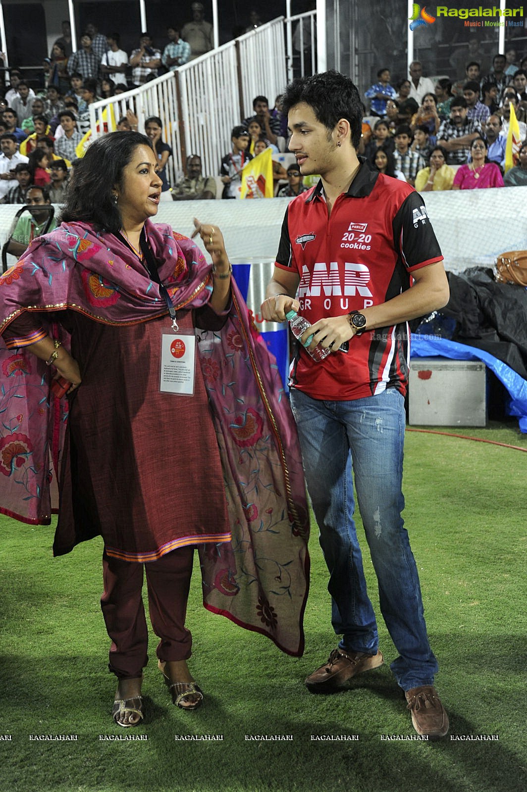 Celebrity Cricket League 2012 Finals (Set 1)