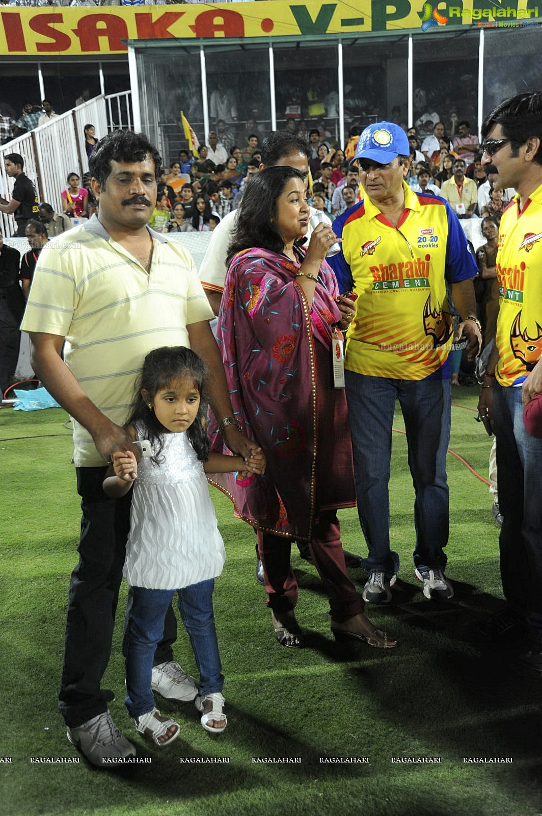 Celebrity Cricket League 2012 Finals (Set 1)