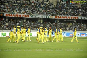 Chennai Rhinos-Karnataka Bulldozers Celebrity Cricket League Final Match