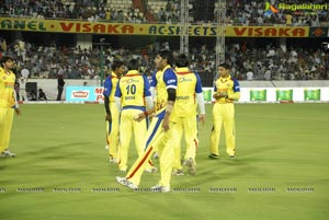 Chennai Rhinos-Karnataka Bulldozers Celebrity Cricket League Final Match