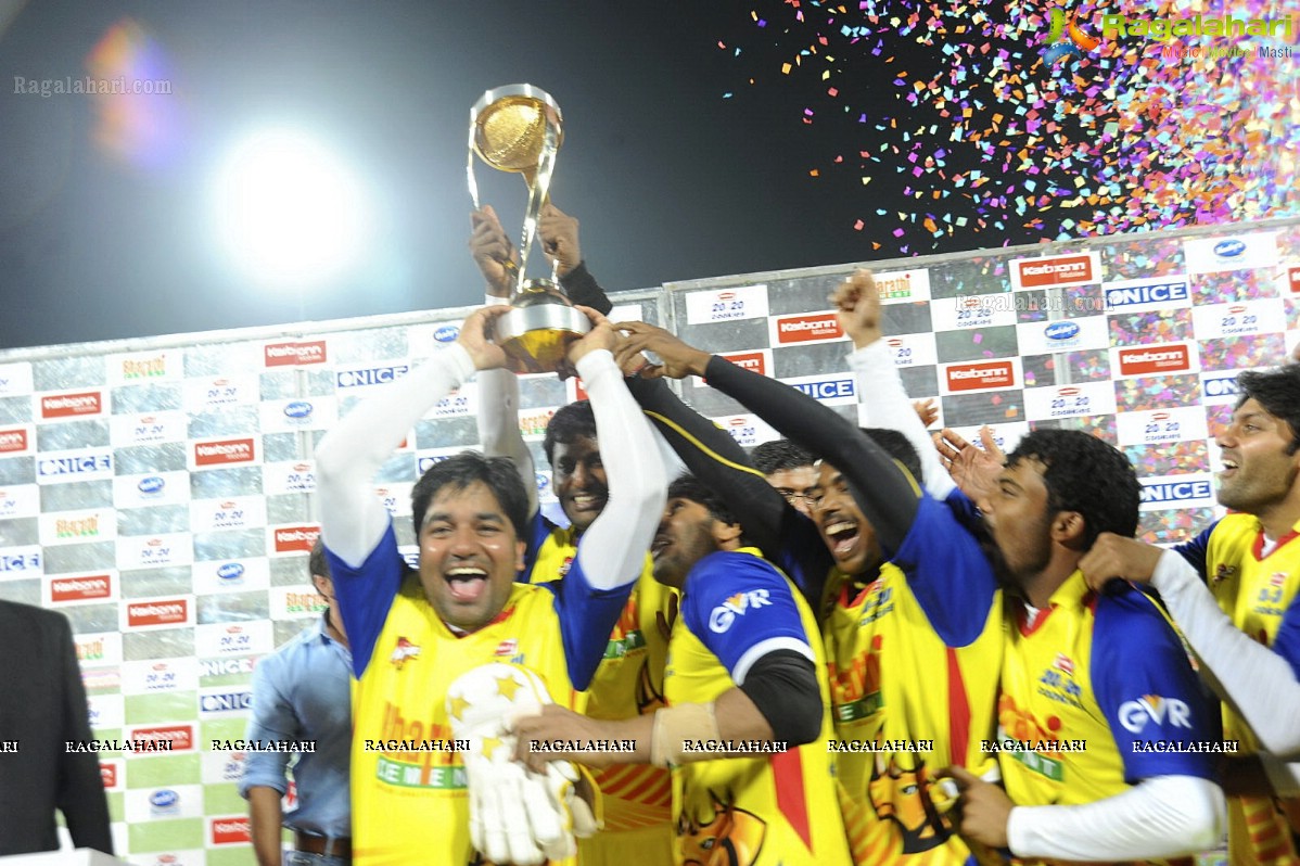 Celebrity Cricket League 2012 - Chennai Rhinos Celebrations