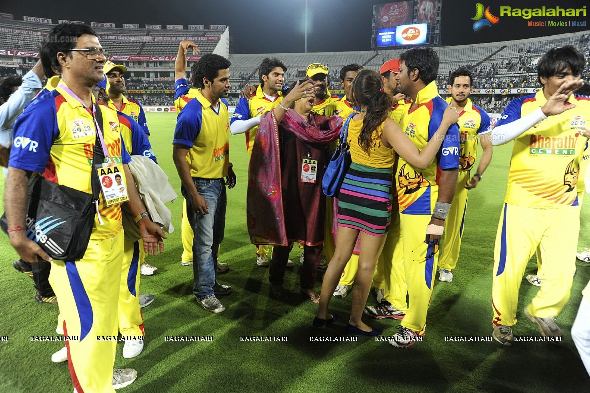 Celebrity Cricket League 2012 - Chennai Rhinos Celebrations