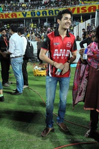 Chennai Rhinos-Karnataka Bulldozers Final Match