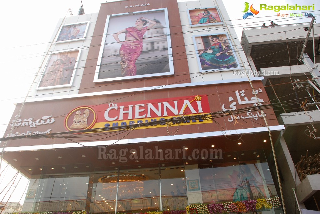 Kajal Aggarwal launches The Chennai Shopping Mall